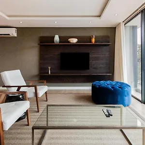 warwick-30c.hotels-capetown.com/